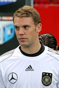 Neuer lett 2013 legjobb kapusa